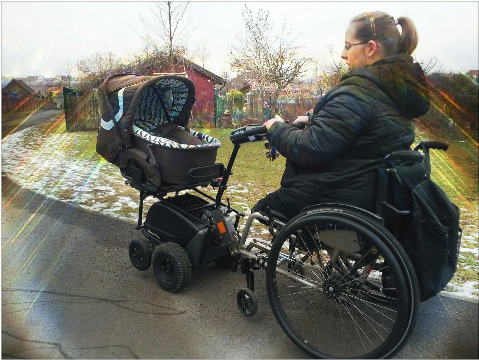 Kinderwagen mit Antrieb